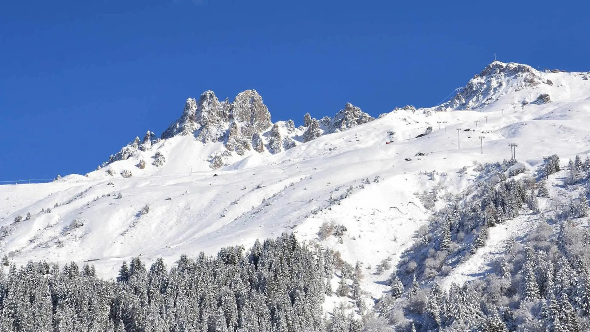 Apartment Charmant 2 Pieces Renove, Balcon, Skis Aux Pieds, Creux De L'Ours, Les Allues - Fr-1-182-240